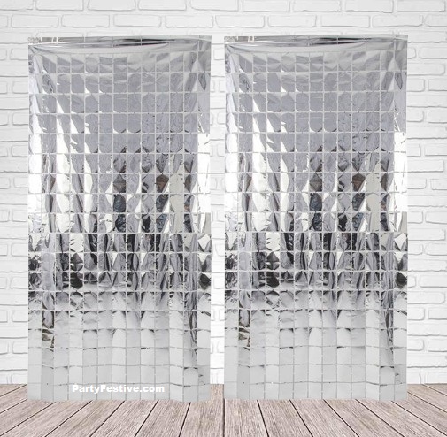 Party_Festive_Silver_Foil_Curtain_Square -1
